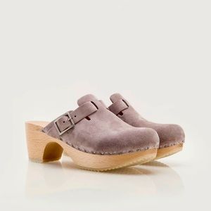 Zuzii Perry Clogs, Mauve suede. Brand new, worn once. Size 40.